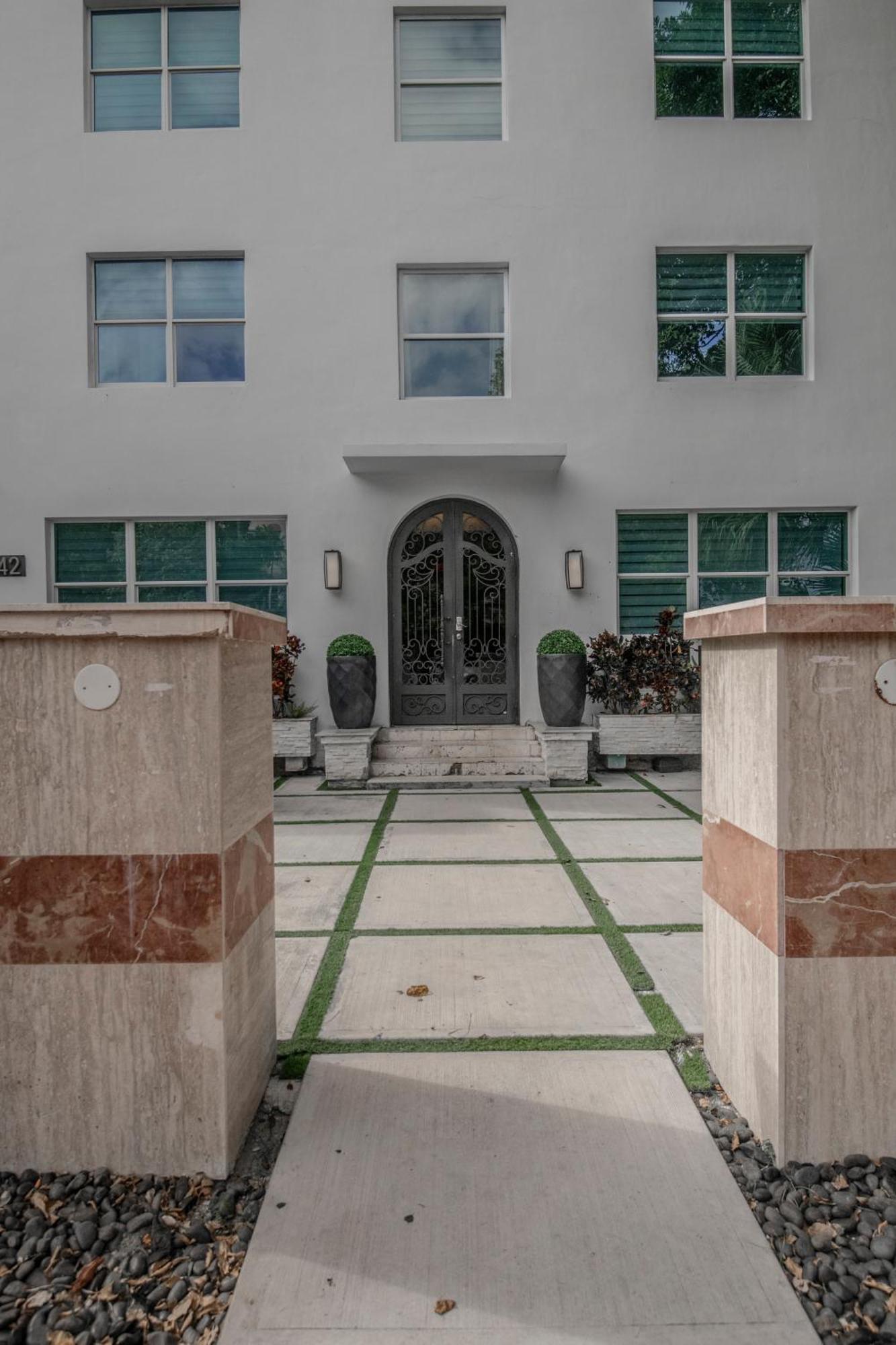 Renzzi On The Beach Miami Beach Exterior foto